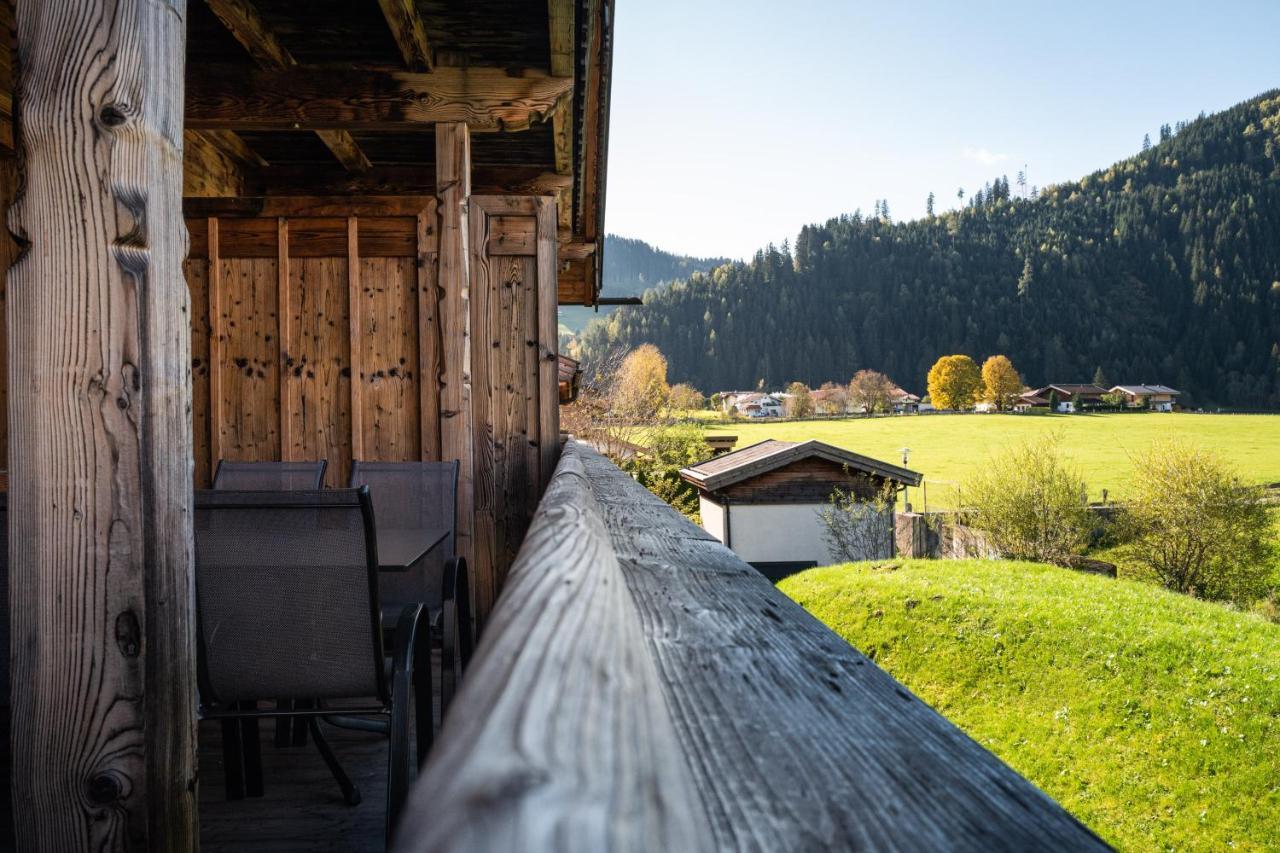 Alpin Residenzen Panoramabahn By Alpina-Holiday Hollersbach im Pinzgau Exteriör bild